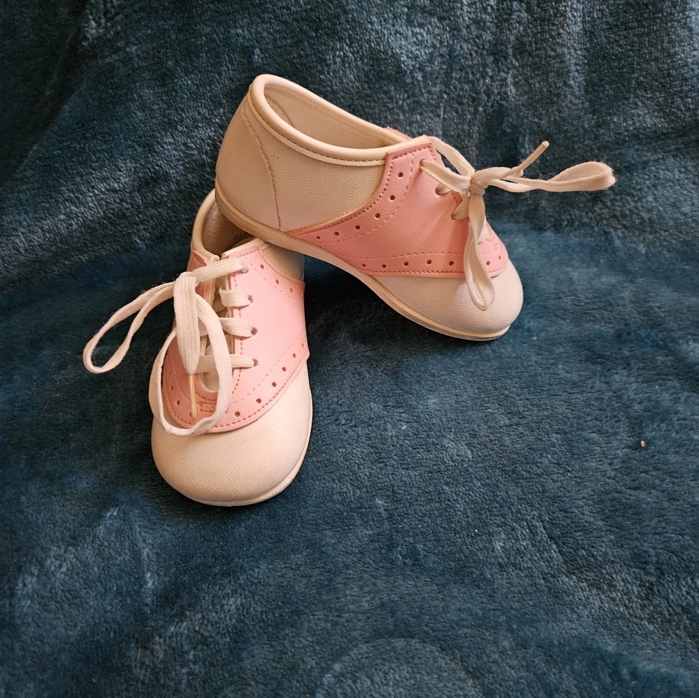 Buster browns saddleback shoes